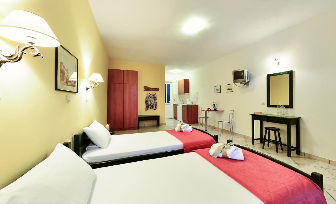 Remezzo Studios & Apartments Ammoudi Dış mekan fotoğraf