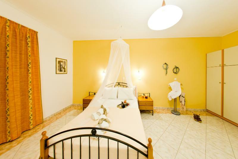 Remezzo Studios & Apartments Ammoudi Dış mekan fotoğraf