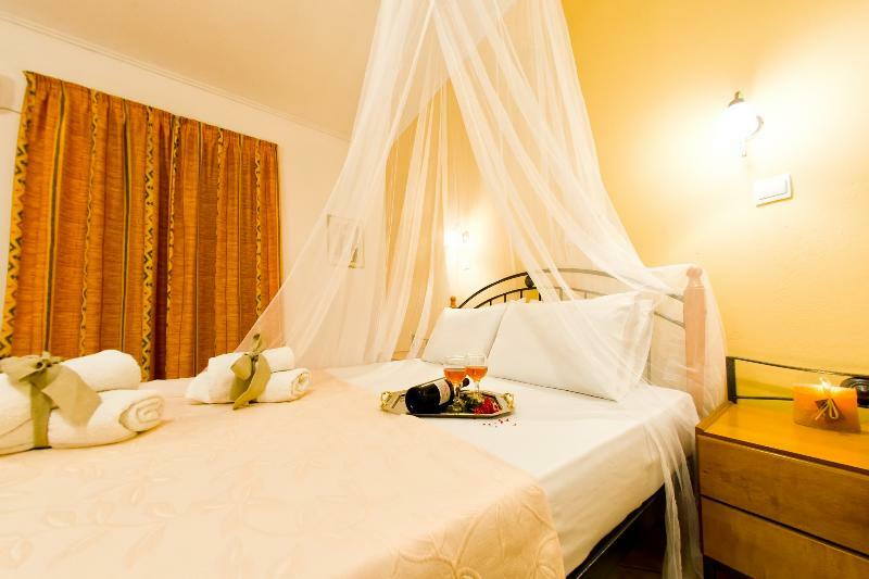 Remezzo Studios & Apartments Ammoudi Dış mekan fotoğraf