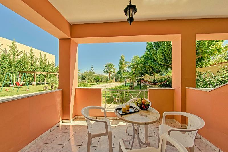 Remezzo Studios & Apartments Ammoudi Dış mekan fotoğraf