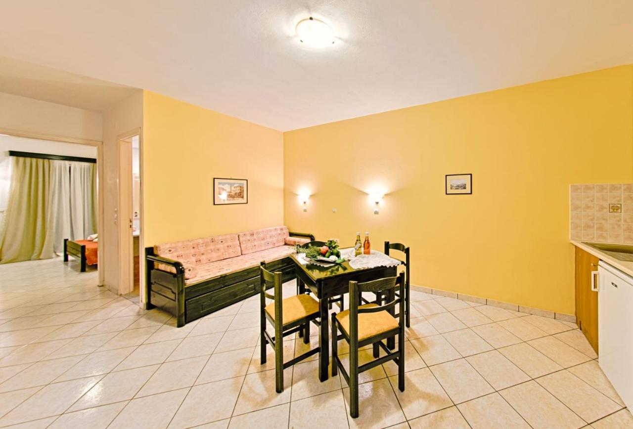 Remezzo Studios & Apartments Ammoudi Dış mekan fotoğraf