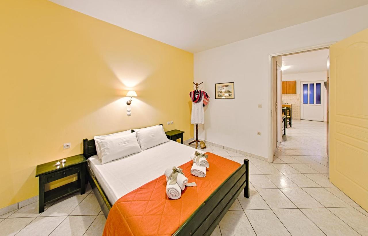 Remezzo Studios & Apartments Ammoudi Dış mekan fotoğraf