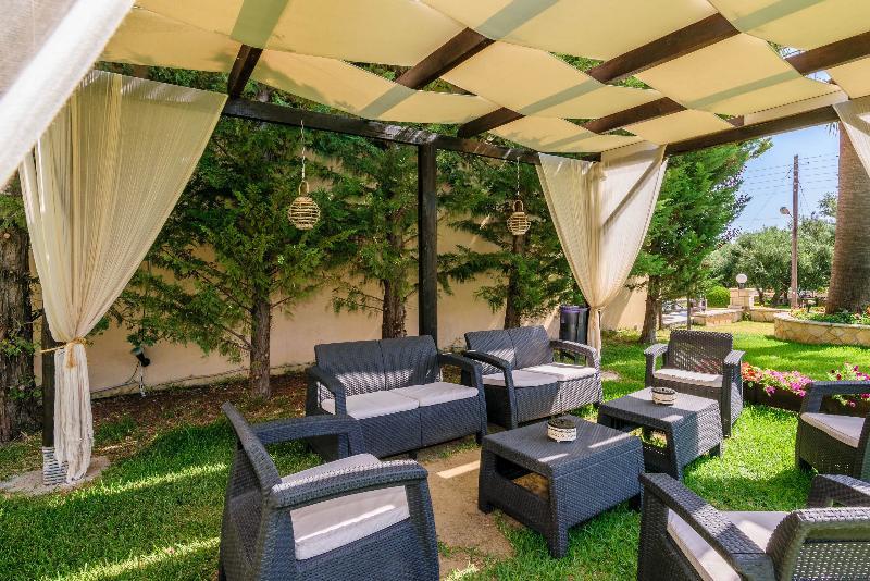 Remezzo Studios & Apartments Ammoudi Dış mekan fotoğraf