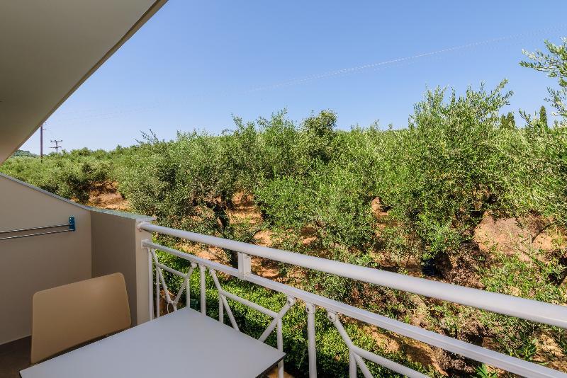 Remezzo Studios & Apartments Ammoudi Dış mekan fotoğraf